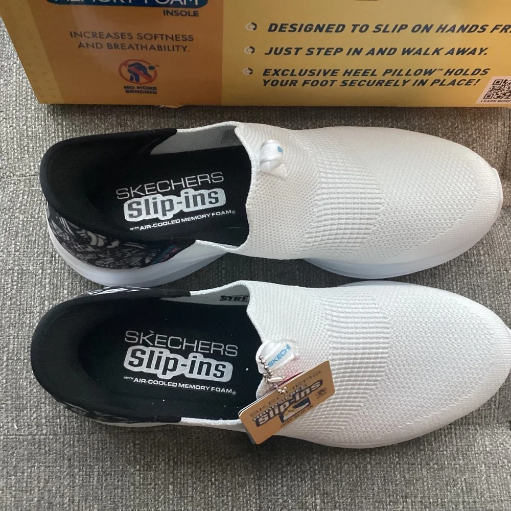Skechers Women's Slip-Ins: Ultra Flex 3.0 - Full Flight Casual Sneakers, 9.5 - Picture 3 of 10